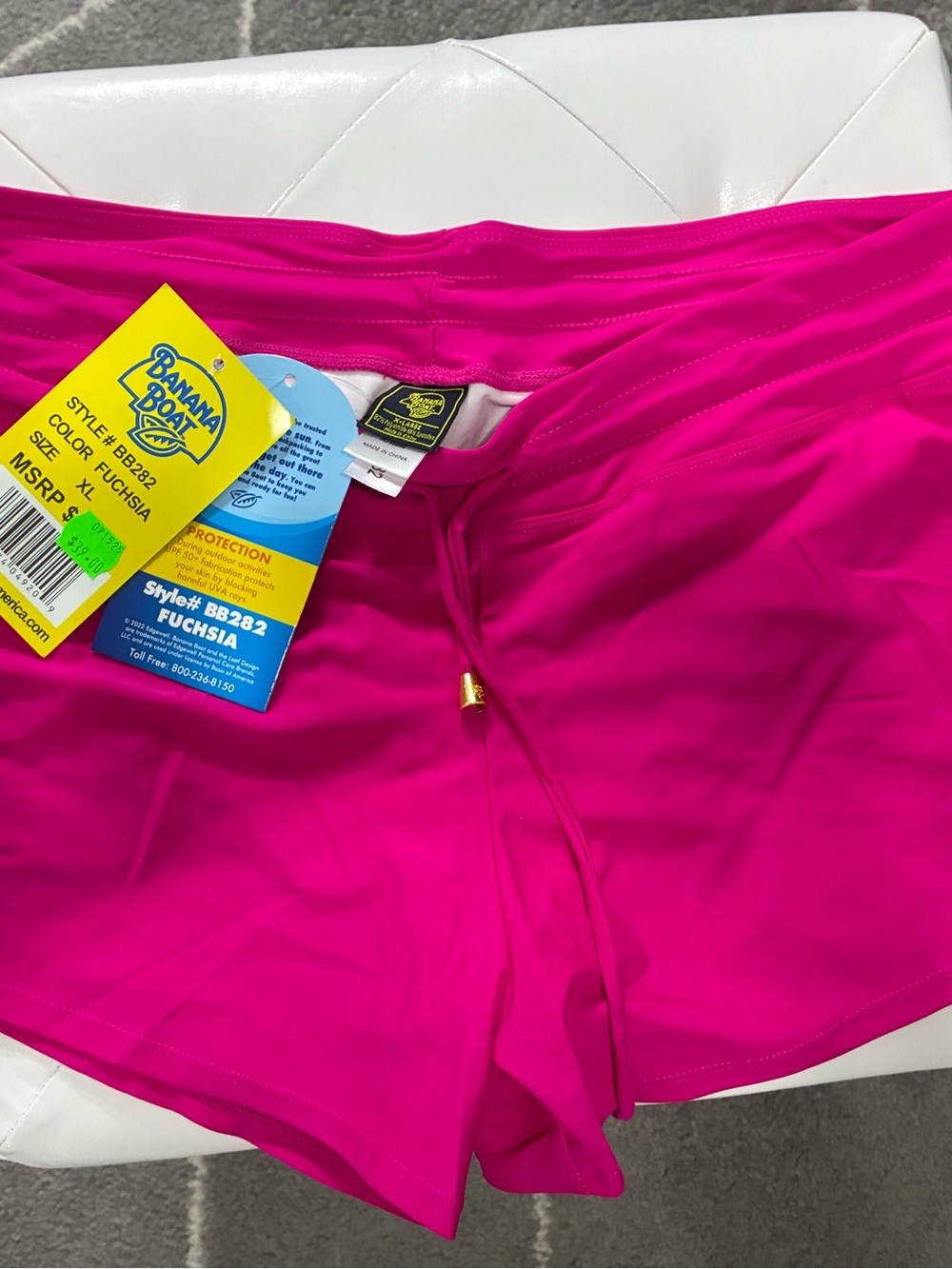 Banana Boat Women's Fuchsia Athletic Shorts/Swim Shorts. NWT